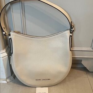 Marc Jacobs leather shoulder bag ( NWOT)